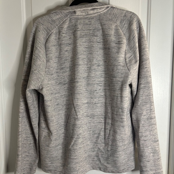 Banana Republic Men's Moisture Wicking Grey Quarter Zip Size Large - Picture 3 of 5